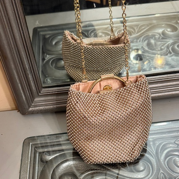 Jessica McClintock Rose Gold Gwen Ball Mesh Ring Clutch - Picture 10 of 15